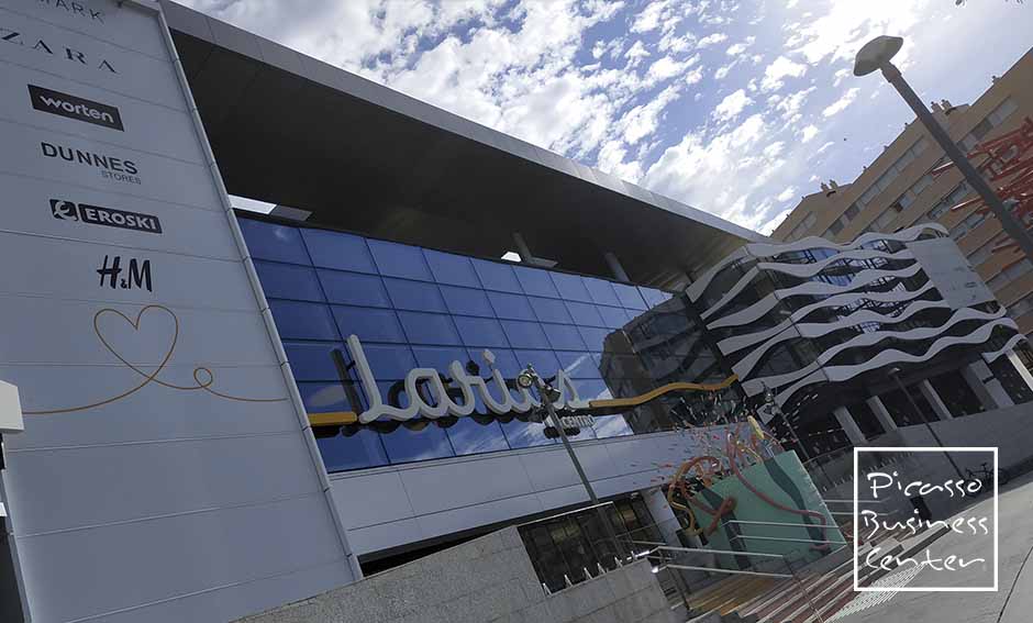 Ostoskeskus Larios Centro, Tryp Málaga Alameda Hotelli, Neuvonta Cristóbal Rengel, Fuentes & Neuvojat Lakimiehet, Neuvonta AFHA Málaga